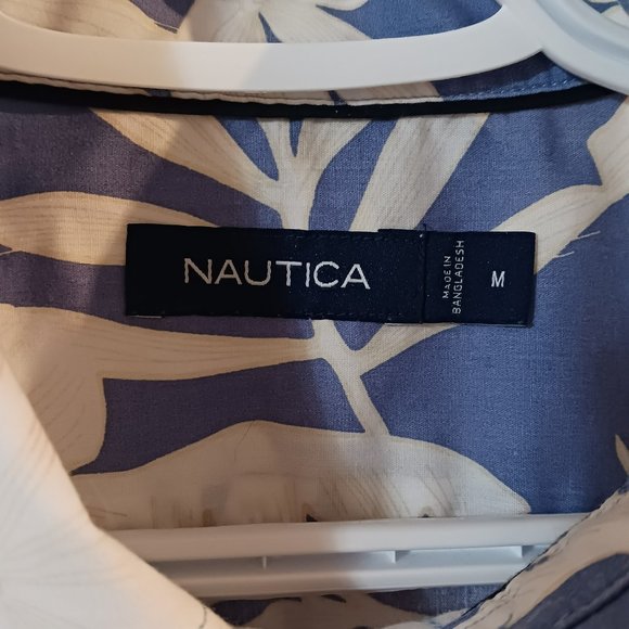 Nautica Men's Hawaiian Shirt Medium - Picture 2 of 3